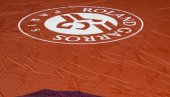 SENZACIJA NA ROLAN GAROSU: Šesti teniser sveta eliminisan u trećem kolu!