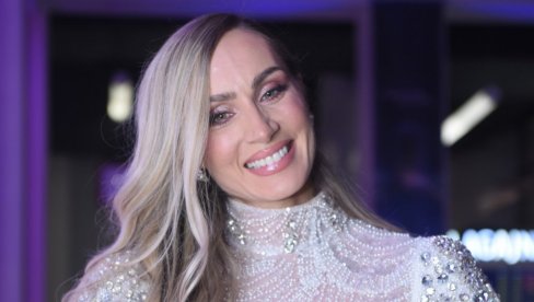 ИМАМ И МУЖА И ЉУБАВНИКА! Глумица изненадила признањем: И један и други су ми НЕОПХОДНИ