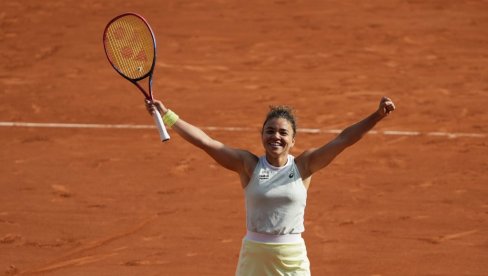 УБЕДЉИВА ПОБЕДА ИТАЛИЈАНКЕ: Паолини у осмини финала турнира у Синсинатију