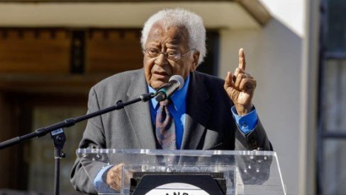 UMRO DŽEJMS LOVSON: Martin Luter King ga je opisao kao vodećeg teoretičara i stratega nenasilja u svetu