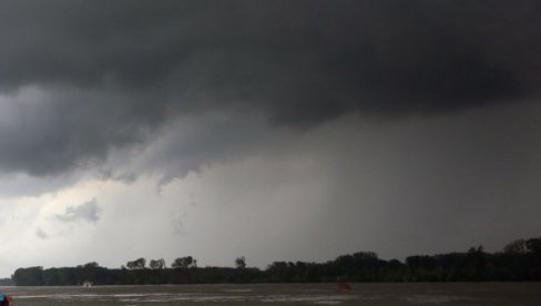 OLUJNI UDAR STIGAO U SRBIJU: Temperatura u padu za 10 stepeni - evo ko je sledeći na udaru