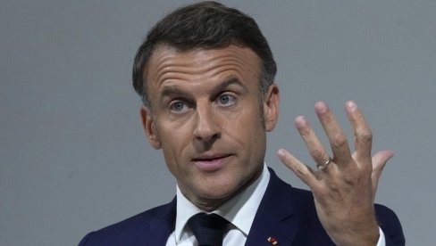 НИЈЕ ВРЕМЕ ЗА УКИДАЊЕ САНКЦИЈА, ПРЕГОВАЋЕМО С ПУТИНОМ: Емануел Макрон најавио мировне разговоре с Москвом