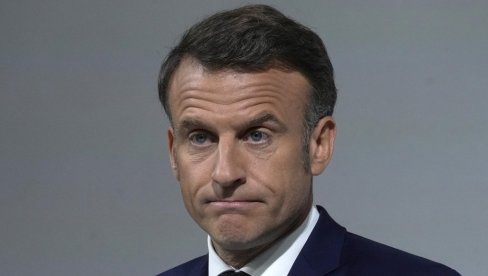 ТАКВИ КАО МАКРОН НЕ ПОДНОСЕ ОСТАВКУ: Бивши премијер Русије оплео по француском председнику