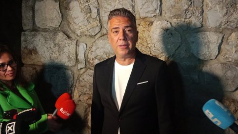 МАЈКА МИ СЕ РАЗБОЛЕЛА ОД СТРЕСА И ЛАЖИ О МЕНИ: Жељко Јоксимовић открио потресне детаље - Говорили су и да сам украо песму Лане моје