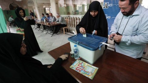 IRANCI ĆE PONOVO NA BIRALIŠTA: U petak drugi krug predsedničkih izbora - u trci ova dva kandidata