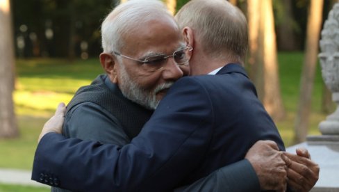 ЛИДЕРИ РАЗВИЈАЈУ ПАРТНЕРСТВО РУСИЈЕ И ИНДИЈЕ: Моди честитао Путину рођендан