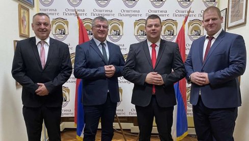 REPAC PONOVO NA ČELU PLANDIŠTA: Treći mandat kadru SNS, izabrani i članovi veća