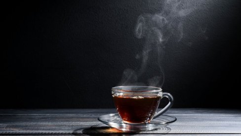 NAPRAVITE SAMI CRNI ČAJ: Savršen jutarnji napitak, kombinacija jake arome i mleka