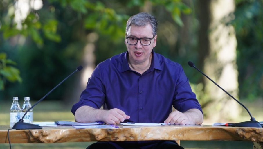 CILJ MONSTRUOZNE LAŽI O ZVUČNOM TOPU: Vučića predstaviti kao monstruma koji je pucao na sopstveni narod - hitno se oglasila Brnabić