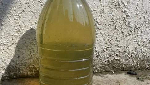ŽITELJI DONJEG GRADA U KULI NEGODUJU ZBOG ŽUTOBRAON MLAZA U KUĆNIM INSTALACIJAMA   Voda iz česme za izbegavanje