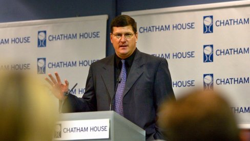 БИВШИ АМЕРИЧКИ ОБАВЕШТАЈАЦ: Самит на Аљасци допринео ревидирању услова украјинског споразума