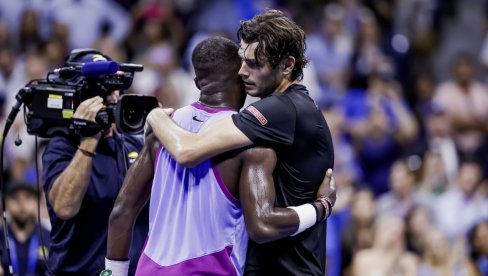 АМЕРИКАНЦИ СУ УВЕК НЕЗГОДНИ НА ДОМАЋЕМ ТЕРЕНУ: Тијафо брани велики број бодова