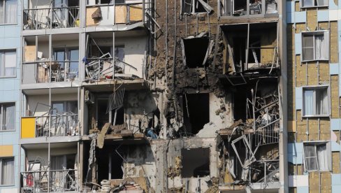 ЈУРИШ НА МОСКВУ РОЈЕМ ДРОНОВА: Украјински јучерашњи напад на циљеве у Русији одмазда за напад на војно училиште у Полтави