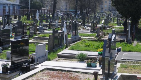 КОЛИКО МРЗИТЕ ЖИВЕ, КАДА МРТВИМ СРБИМА СКРНАВИТЕ ГРОБОВЕ? Оскрнављено православно гробље у Зеници - Огласио се Додик