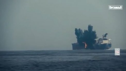 ХУТИ НАПАЛИ БРОД У СЕВЕРНОМ ДЕЛУ ЦРВЕНОГ МОРА? Пловило повезано са Израелом