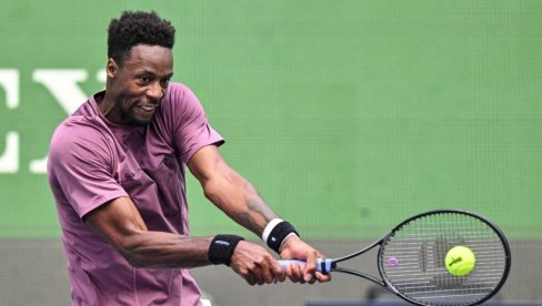 ISKUSTVO JE NA STRANI FRANCUZA: Rus ume da odigra na visokom nivou