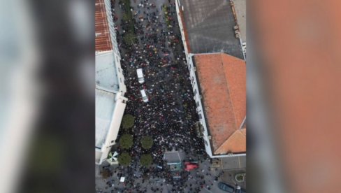 DEBAKL OPOZICIJE U DVE SLIKE: Najavili “sveopšti narodni ustanak”, skupili 680 ljudi iz cele Srbije!