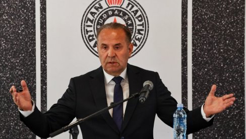 NAJMANJE ŠTO OČEKUJEMO JESTE NEIZVESNA TRKA ZA TITULU! Oglasio se Rasim LJajić nakon ispadanja Partizana u Kupu Srbije od Mačve