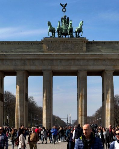 МРАЧНА ВЕЗА УНИВЕРЗИТЕТА И НАСИЉА: Ко стоји иза мрака у Берлину?