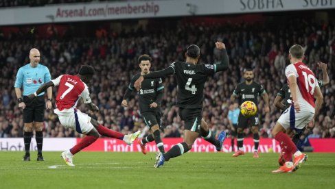 PREMIJER LIGA U PUNOM SJAJU! Mančester siti izgubio, Arsenal na vrhu, a Srbi na drugom mestu - uz gol iz kornera! (VIDEO)