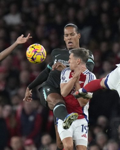 ПРИМОПРЕДАЈА ТИТУЛЕ? Лидер Премијер лиге дочекује шампиона који је у паду форме