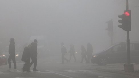 VOZAČI, OPREZ: Magla i smanjena vidljivost na putevima širom Srbije, ovo su saveti za siguran put