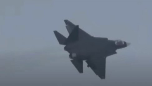 ZAPAD U NEVERICI PEKING POTVRDIO: Nosači aviona sada nose lovce pete generacije J-35 — prvi stelt avioni u kineskoj mornarici! (VIDEO)