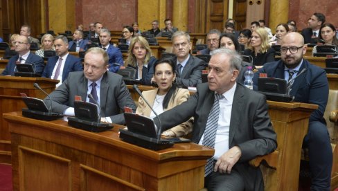 МОНСТРУОЗНЕ ЛАЖИ ОПОЗИЦИЈЕ, БЛОКАДЕРА И ШОЛАКОВИХ МЕДИЈА: Како су пумпали мржњу са циљем изазивања грађанског рата