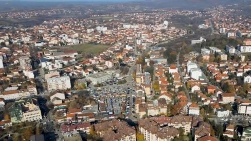 PREDSTAVILE SE BROJNE OPŠTINE: Manifestacija Iz Mladenovca za Srbiju