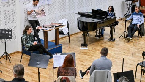 ĐANI SKIKI I NEZABORAVAK : Dve premijere u Srpskom narodnom pozorištu