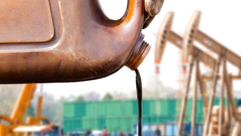 ПЕЦИВА, ПАРФЕМИ, ФЛАШЕ: Ово су неочекивани производи који се праве од нафте