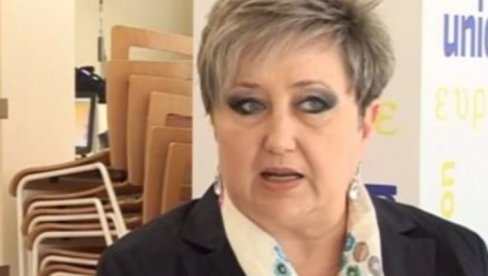 ДЕКАНКА ИЗ НИША ПУШТЕНА КУЋИ: Јасно да јој није ништа - Шолакови медији и опозиција пумпају причу