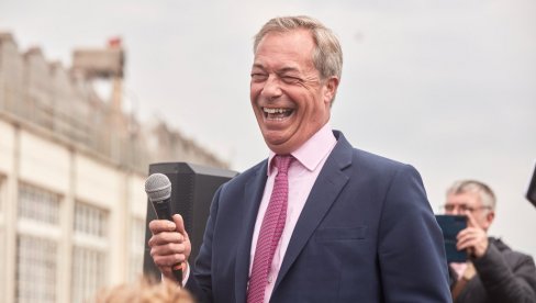 NAJDŽEL FARAŽ NA PUTU DA POSTANE PREMIJER: Evo šta kaže najnovija anketa