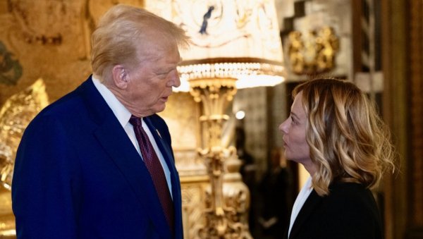 ОНА ЋЕ БИТИ ГЛАВНИ ТРАМПОВ ЧОВЕК ЗА ЕВРОПУ? Изненадни састанак двоје лидера на Флориди, ево о чему су разговарали ОНА ЋЕ БИТИ ГЛАВНИ ТРАМПОВ ЧОВЕК ЗА ЕВРОПУ? Изненадни састанак двоје лидера на Флориди, ево о чему су разговарали