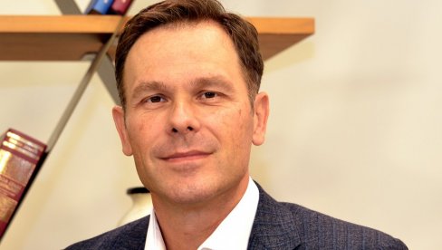 MALI O NAPADU NA SANDRU BOŽIĆ: Politika blokadera se zasniva na ugrožavanju pojedinaca, a to ne sme da bude društvo u kojem živimo