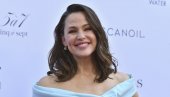 ДЕЦА СЕ СТИДЕ СВОЈЕ МАЈКЕ ЏЕНИФЕР ГАРНЕР: Кажу да их стално бламирам