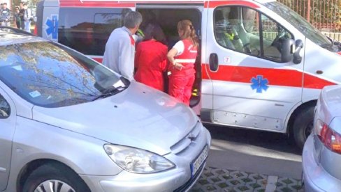 NESREĆA NA VAŠARU U LIPNICI KOD LOZNICE: Dečak pao u igraonici