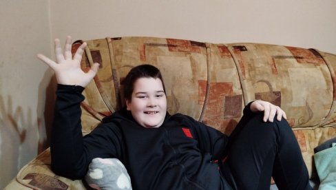 АНДРЕЈУ НЕДОСТАЈЕ НОВАЦ ЗА ЛЕЧЕЊЕ: Аутистичном дечаку потребан још један третман матичним ћелијама