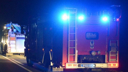 ПОЖАР КРАЈ ПРУГЕ У БРУСНИКУ: Заустављени возови између Зајечара и Неготина