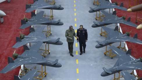 ZELENSKI TVRDI: Ukrajiski timovi protiv dronova „rade“ u Kataru, UAE, Saudijskoj Arabiji