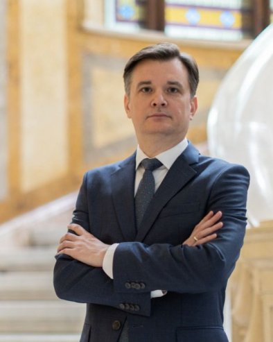 ОГЛАСИО СЕ ШЕФ ПОСЛАНИЧКЕ ГРУПЕ СНС МИЛЕНКО ЈОВАНОВ: Блокадерка Браловићка је рекла оно што сви блокадери мисле, њима руководи голо насиље