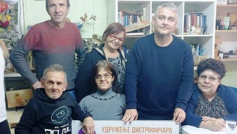 KREATIVNA BORBA SA BOLEŠĆU: Udruženje distrofičara Pomoravskog okruga opstaje u Paraćinu više od dve decenije