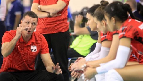 ПЕХАР ОСТАЈЕ У ОБРЕНОВЦУ: Одбојкашице ТЕНТ-а у финалу Суперкупа Србије у Трстенику савладале Железничар са 3:0