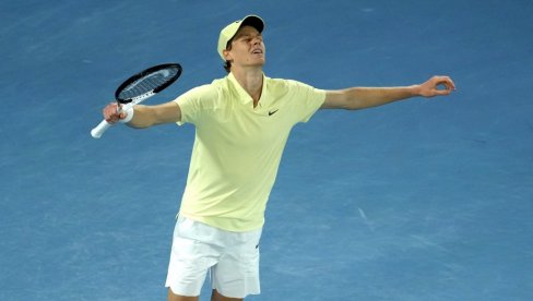 BRANILAC TITULE SIGURAN! Janik Siner i više nego ubedljiv u prvom kolu Ju-Es opena