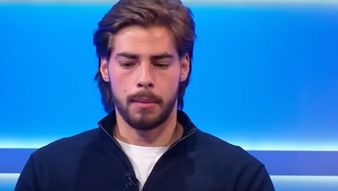 ОН СЕ НЕ МУЧИ: Главни студент блокадер очигледно није прекинуо образовање (ФОТО)