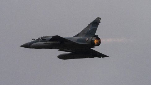 PARIZ NAORUŽAVA KIJEV MIRAŽIMA Udvostručiće broj lovaca: Evo kolika će biti nova tranša (VIDEO)