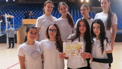 „STEVANČIĆI“ BEZ PREMCA: Osnovci te paraćinske škole najbolji na opštinskom takmičenju