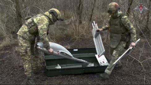 АНАЛИЗА СИ-ЕН-ЕН-а: Рат у Украјини показао - САД заостају у коришћењу и производњи дронова