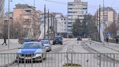 НИКО ИХ НЕ КАЖЊАВА, ПА СЕ НЕ ЗАУСТАВЉАЈУ: Нападнута Српкиња у Јужној Митровици - Обили јој и опљачкали ауто