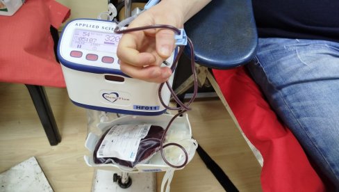 ДАРОВАНЕ 44 ЈЕДИНИЦЕ КРВИ:  Одлична акција добровољног давалаштва у Параћину